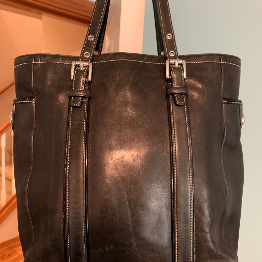 Coach Vintage Leather Tote No. G3Q-9779